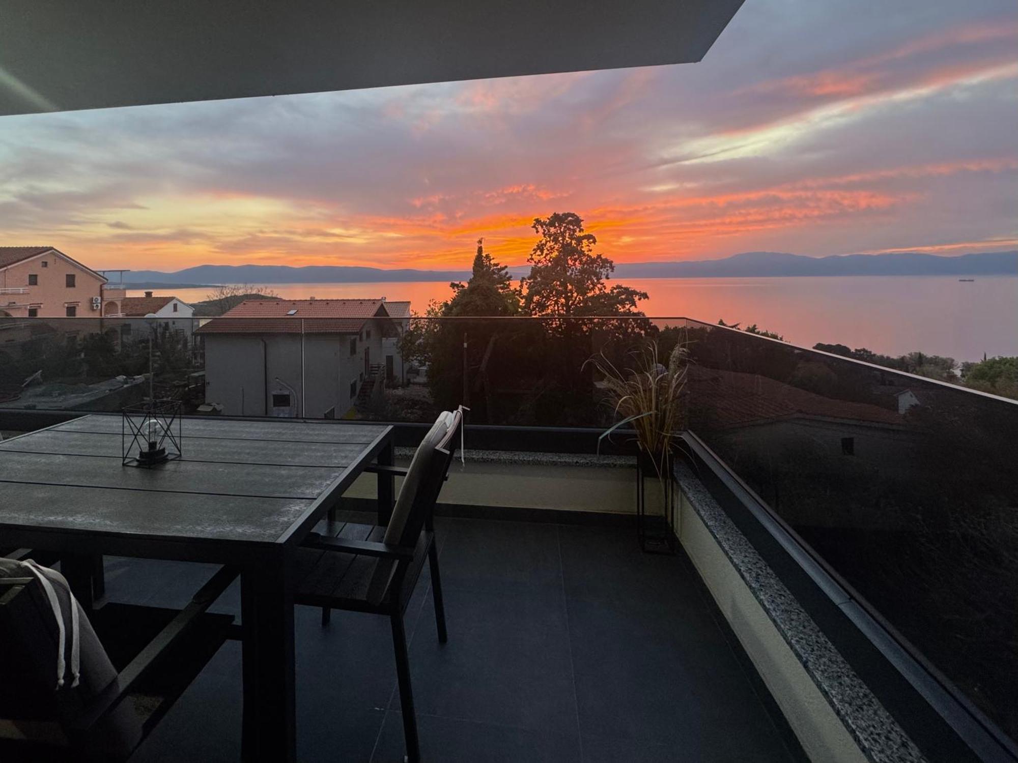 Apartament Golden Sunset Nijvice Zewnętrze zdjęcie